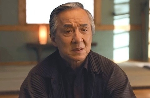 Thành Long bị đồng nghiệp tố keo kiệt