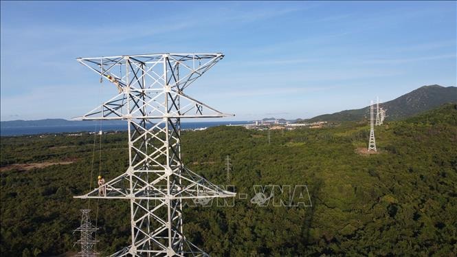 Truyền tải điện Quốc gia đề nghị Nghệ An bàn giao mặt bằng dự án điện nhập khẩu