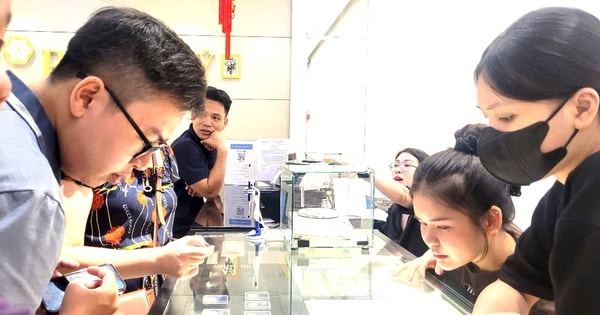 Giá bạc tăng lên mức cao nhất trong lịch sử, tín hiệu nào dự báo nhịp điều chỉnh sẽ xảy ra?