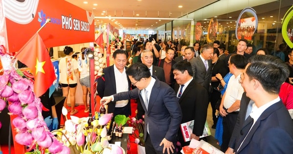 Thỏa sức thưởng thức phở Việt Nam "chính hiệu" từ đầu bếp 5 sao ở Singapore