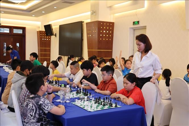 Khoảng 1.000 kỳ thủ nhí tranh tài Giải Cờ vua học sinh khu vực Nam Trung Bộ 2025