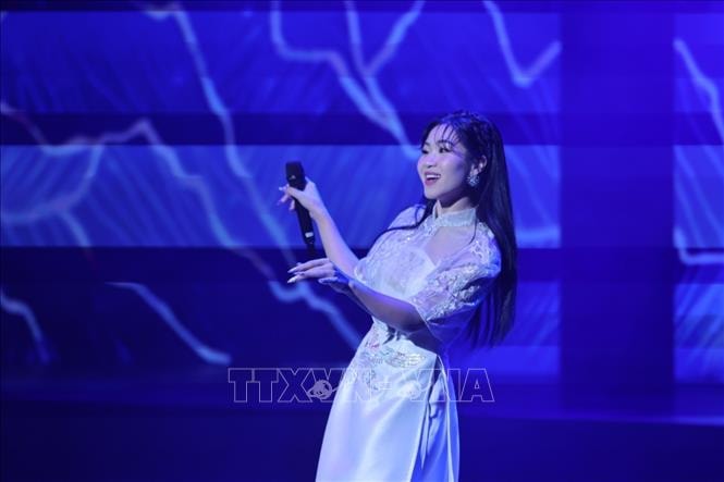 Chương trình nghệ thuật 'Hoa nở sau mưa' gây quỹ ủng hộ đồng bào lũ lụt Cao Bằng