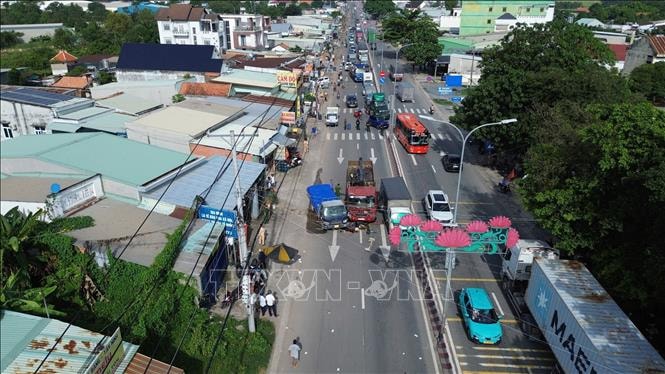 Tai nạn liên hoàn, Quốc lộ 22 ùn tắc nhiều giờ