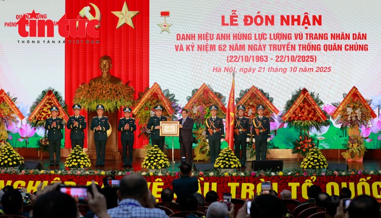 Quân chủng Phòng không – Không quân đón nhận danh hiệu Anh hùng Lực lượng vũ trang Nhân dân