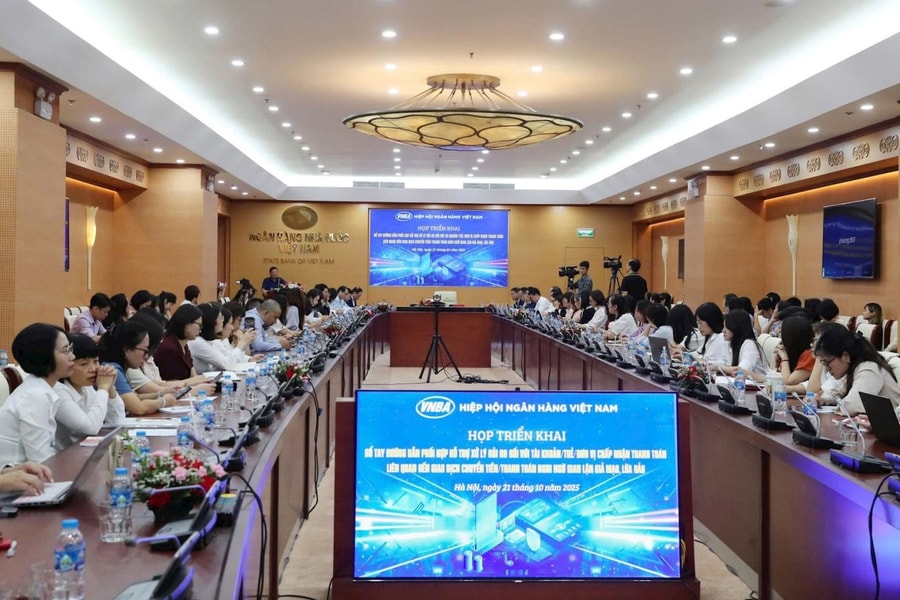 Rà lại quy trình nội bộ, ngân hàng vào cuộc mạnh mẽ ngăn chặn nạn lừa tiền