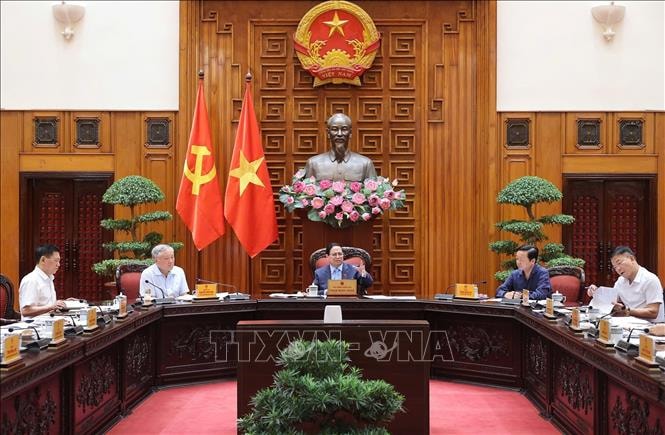 Thủ tướng họp Thường trực Chính phủ về rà soát nhiệm vụ công tác trong 10 tháng năm 2025