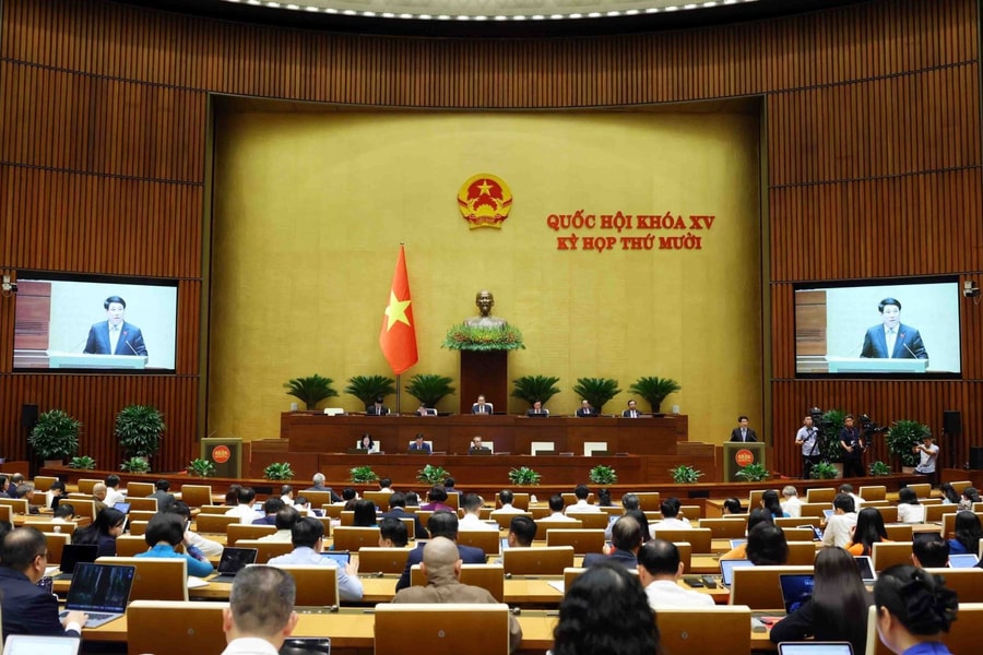 Quốc hội thảo luận tổ về kết quả thực hiện kế hoạch phát triển kinh tế xã hội năm 2025