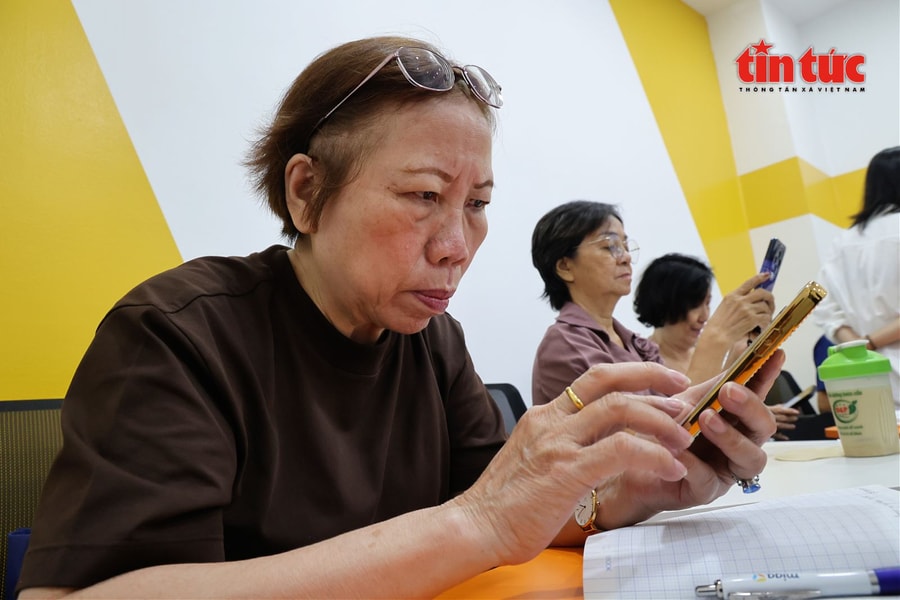 Bình dân học vụ số của những mái đầu bạc - Bài cuối: Trang bị ‘vaccine số’ phòng lừa đảo trực tuyến