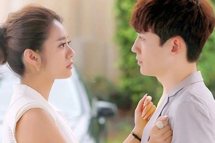 Vợ 4 năm không chịu đẻ, tôi sốc nặng khi thấy em bước ra từ phòng khám thai