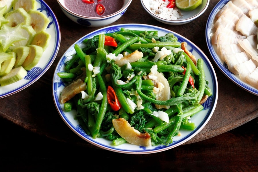 Mẹo chữa món ăn bị mặn