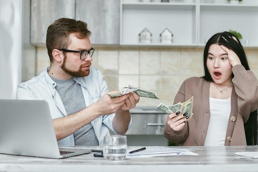 Nghịch lý hôn nhân lung lay vì vợ kiếm tiền giỏi hơn chồng