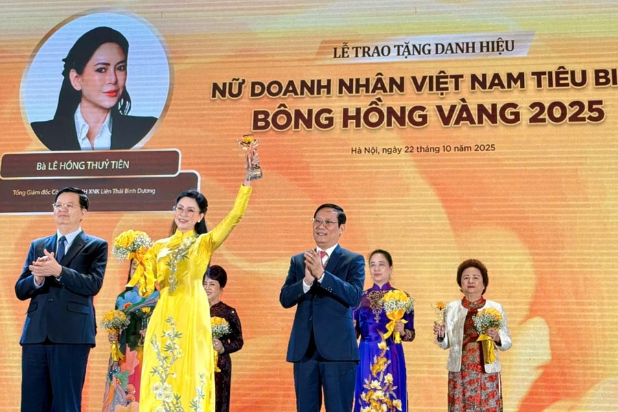 CEO IPPG nhận giải 'Bông hồng Vàng' lần 4