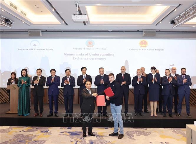 Tổng Bí thư Tô Lâm và Tổng thống Rumen Radev dự Diễn đàn doanh nghiệp Việt Nam – Bulgaria