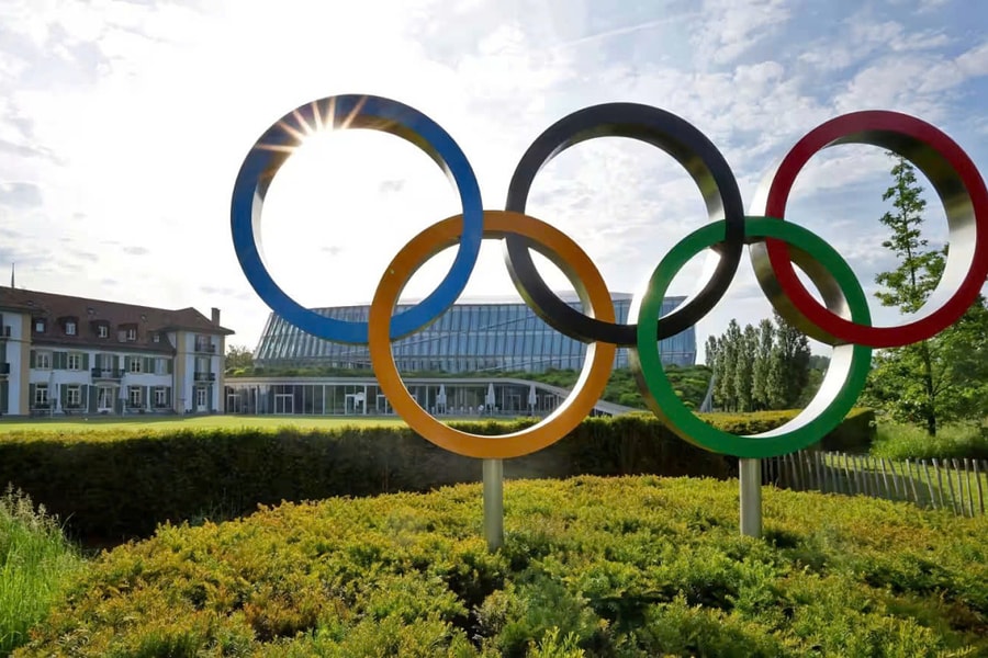 Báo Indonesia: 'IOC tiêu chuẩn kép'