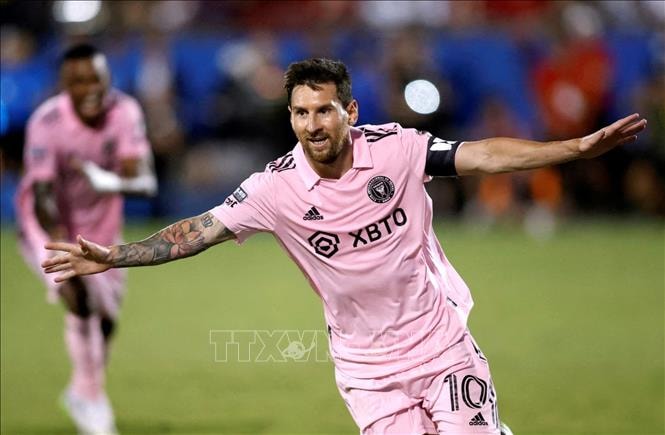 Siêu sao Lionel Messi gia hạn hợp đồng với CLB Inter Miami