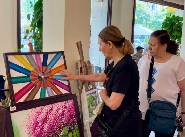 “Chia sẻ yêu thương”: Triển lãm từ thiện dành cho trẻ em khuyết tật tại TP Hồ Chí Minh