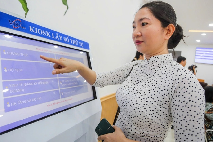 TPHCM thi đua xây dựng công sở hiện đại, công chức chuyên nghiệp