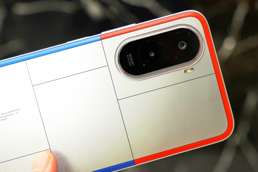 Smartphone 4 triệu đồng có màn hình 144 Hz, pin 7.000 mAh