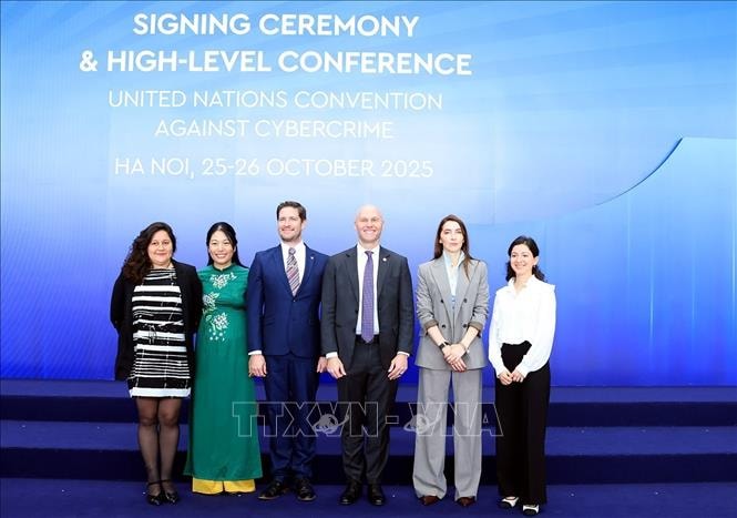 Nhiều hoạt động tại Phiên mở ký Công ước Hà Nội