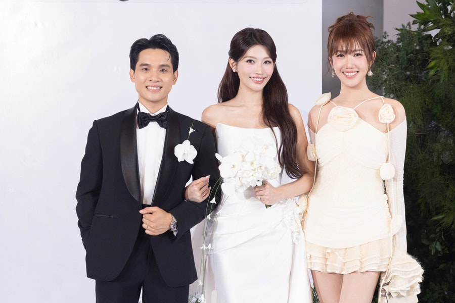 Thúy Ngân, Hòa Minzy cùng dàn sao dự lễ cưới Á hậu Quỳnh Châu