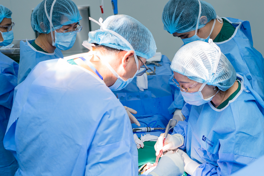 Cắt bán phần dây thanh, bảo tồn giọng nói cho người ung thư