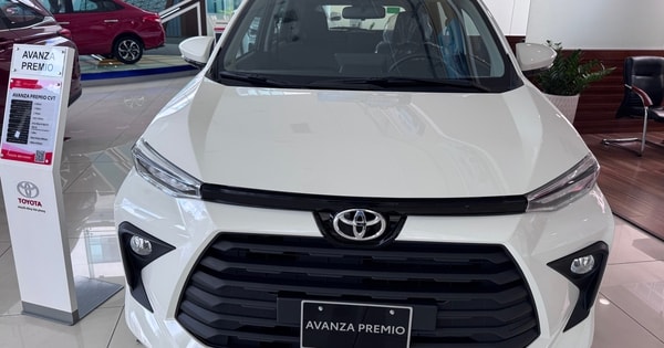 Nghịch lý giá ô tô nhập khẩu