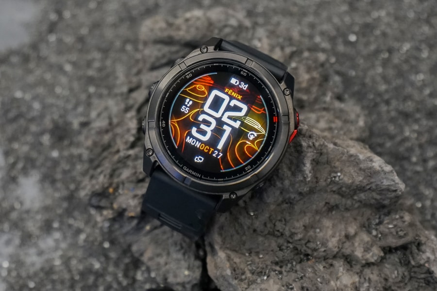 Smartwatch đầu tiên dùng màn hình MicroLED