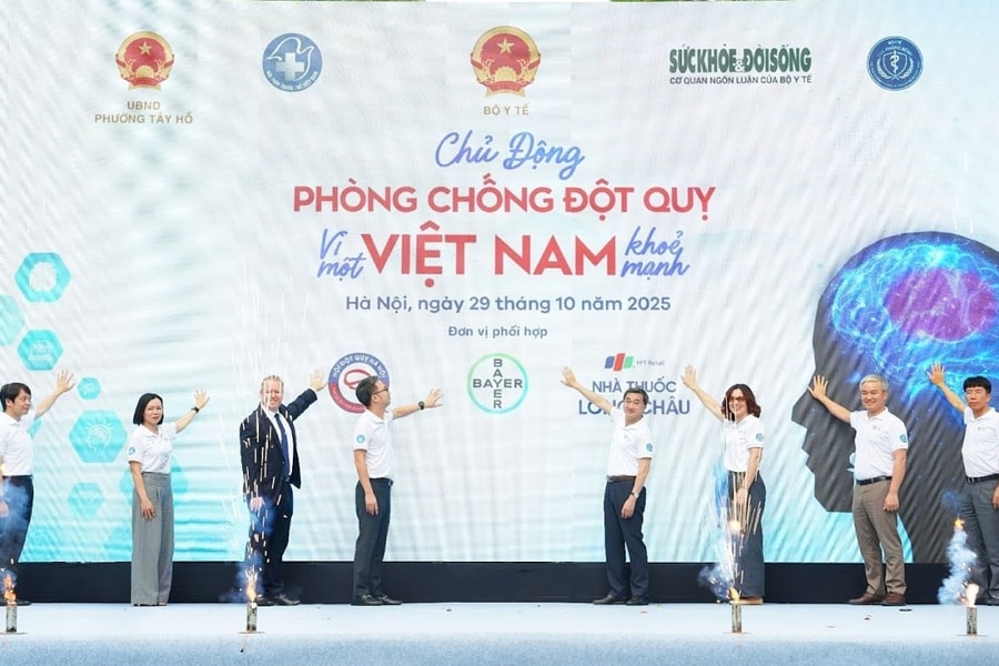 Long Châu đồng hành chương trình phòng và quản lý đột quỵ