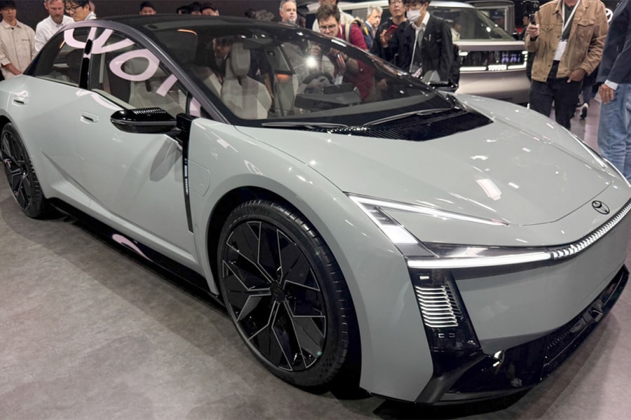 Toyota Corolla Concept - sedan huyền thoại biến hình