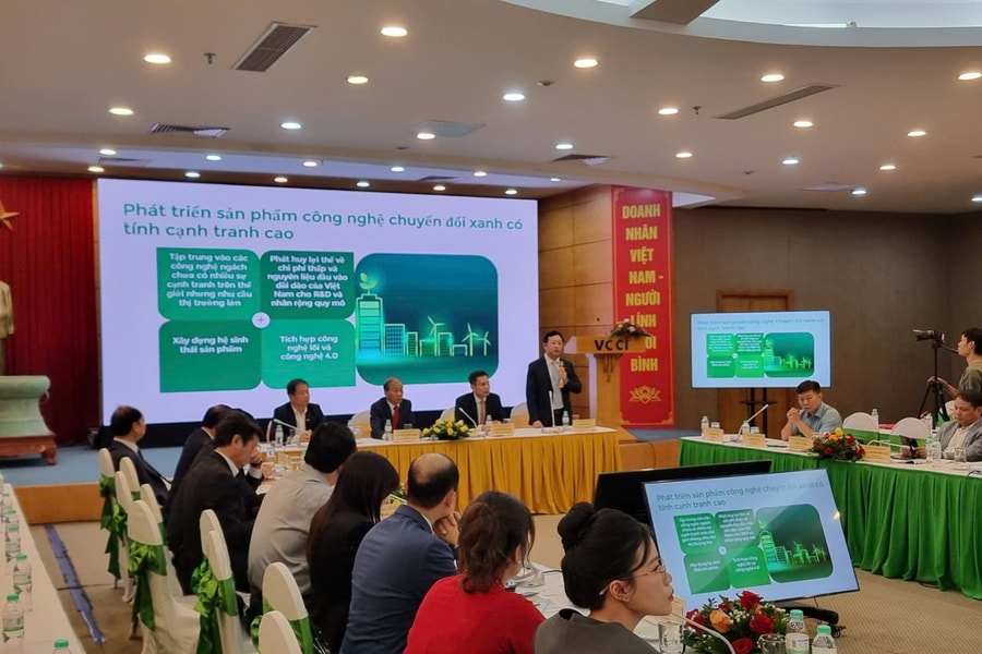 Chuyển đổi số và chuyển đổi xanh tạo động lực tăng trưởng bền vững