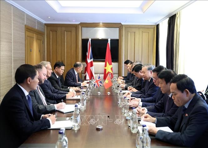 Tổng Bí thư Tô Lâm gặp ông Tony Blair