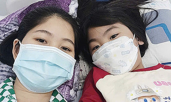 Quả thận của mẹ hồi sinh con gái