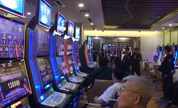 'Sòng bạc triệu USD 10 người đánh nhiều nhất chỉ một người thắng 93.66 USD'