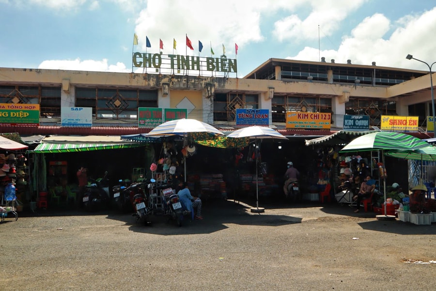 Chợ biên giới Tịnh Biên trầm lắng những tháng cuối năm