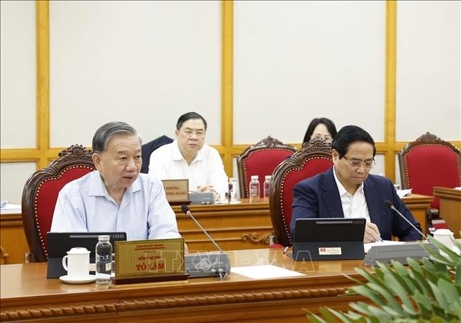 Bộ Chính trị kết luận về kết quả hoạt động chính quyền địa phương 2 cấp