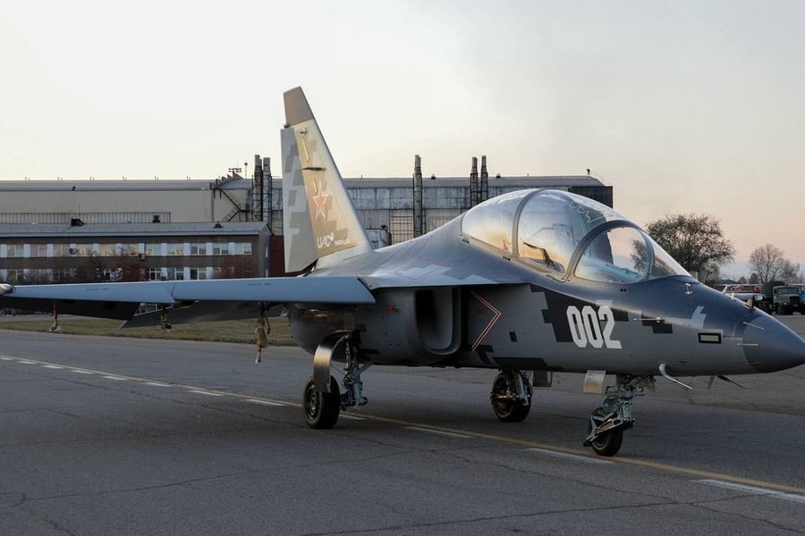 Tham vọng biến Yak-130 thành chiến đấu cơ giá rẻ của Nga