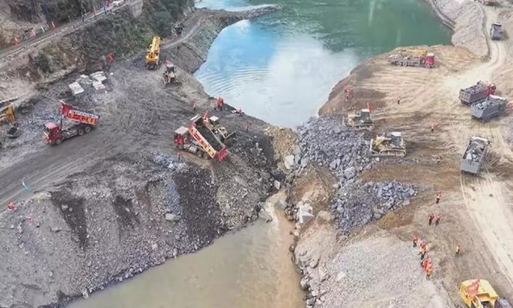 Trung Quốc chặn sông để xây hai siêu đập cùng lúc