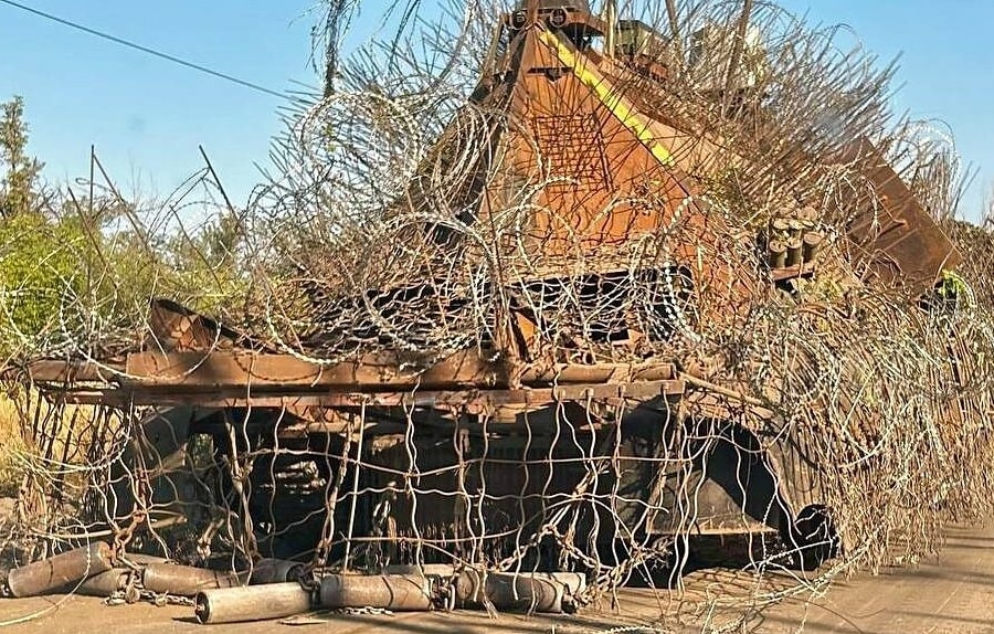 'Giáp lông nhím' giúp xe tăng Nga chống chịu hàng chục drone Ukraine