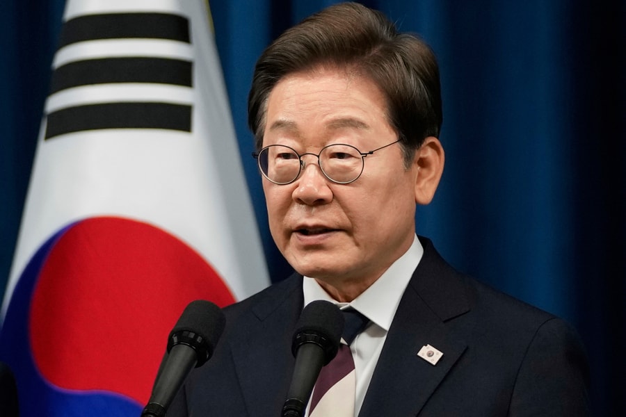 Tổng thống Lee Jae Myung cảnh báo bất động sản Hàn Quốc như 'bom hẹn giờ'