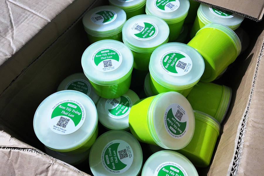 'Công xưởng' sản xuất mỹ phẩm giả ở TP HCM bị phát hiện