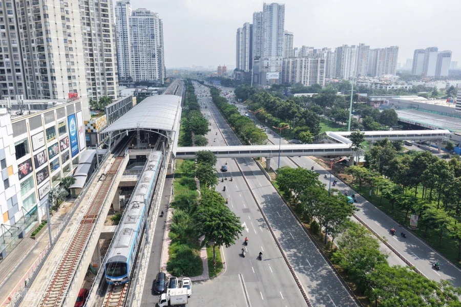 TP HCM lắp thang máy ở 7 cầu đi bộ metro Bến Thành - Suối Tiên