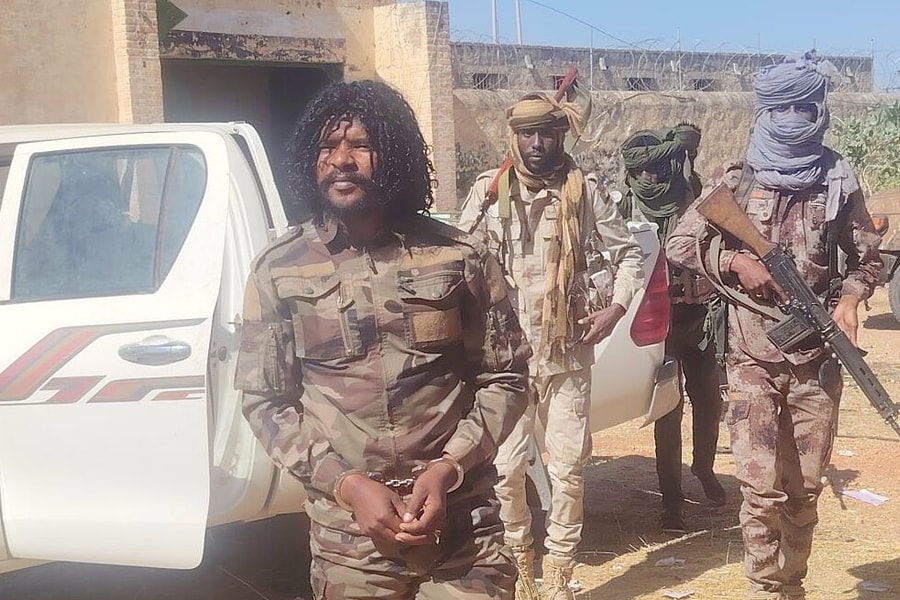 Phiến quân thảm sát bệnh viện, bắt cóc bác sĩ