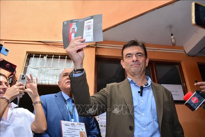 Điện mừng Tổng thống Nhà nước Đa dân tộc Bolivia