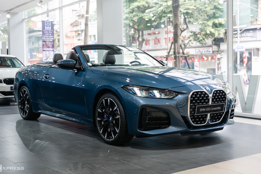 BMW 430i Convertible LCI 2025 - xe mui trần cá tính giá 3,399 tỷ đồng