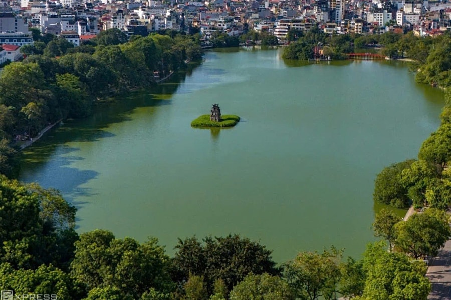 Tên gọi nào không đúng với hồ Hoàn Kiếm?