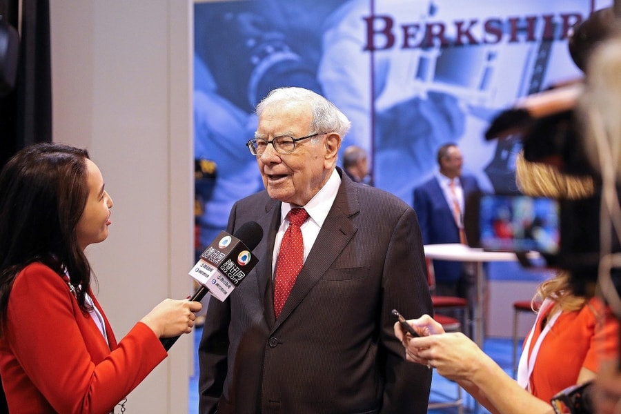 Tiền mặt của công ty Warren Buffett lại lên kỷ lục