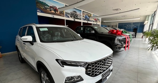 Tin tức giá xe ngày 2-11: Các hãng xe tung cú "nước rút" cuối cùng của năm