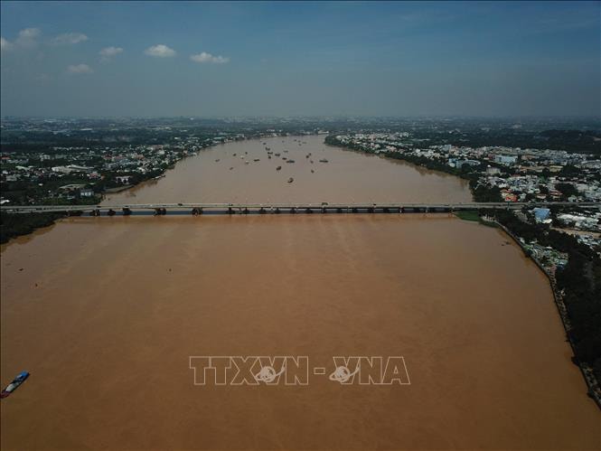Triều cường kết hợp thủy điện xả lũ, nguy cơ ngập hạ du sông Đồng Nai