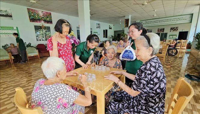 Thách thức già hóa dân số - Bài cuối: Đa dạng hóa mô hình nhà dưỡng lão