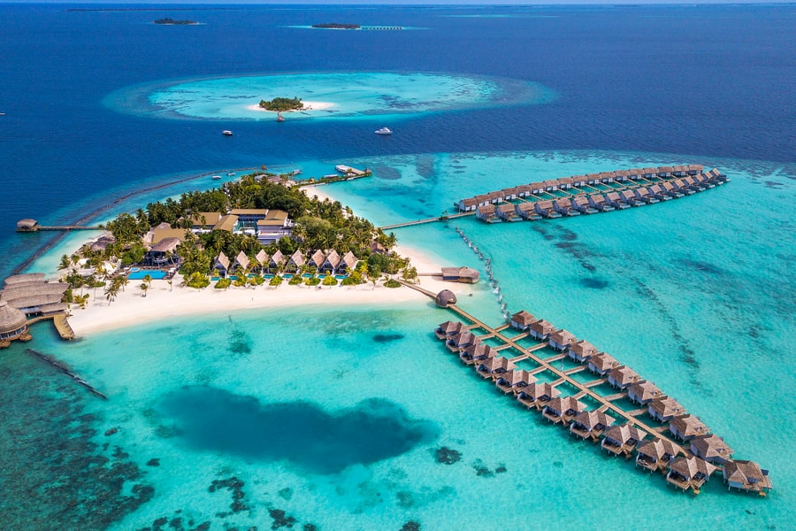 Maldives cấm người sinh sau năm 2007 hút thuốc lá